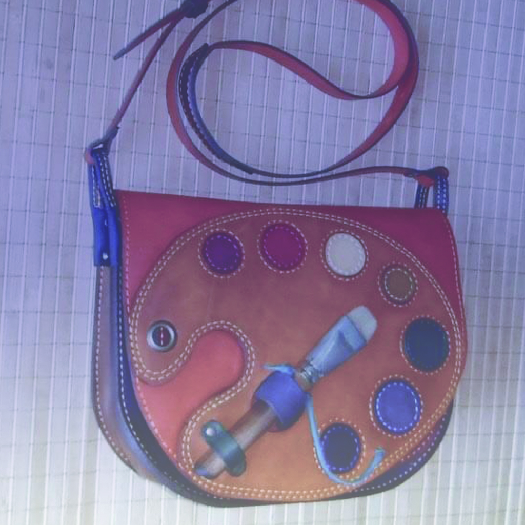 مسیر شغلی چرم‌دوزی؛ از یادگیری تا راه‌ اندازی کسب‌ و کار شخصی