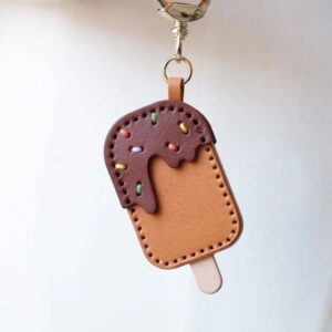 حکاکی، سوخته نگاری و رنگ کاری